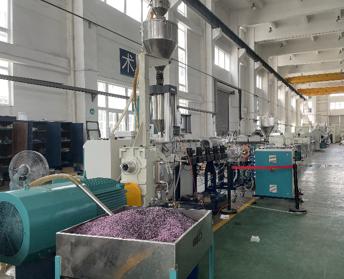 PE PPR háromrétegű koextrudáló csőextruder szilíciummagos csőberendezés