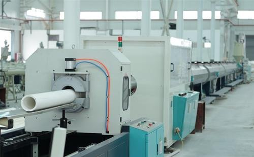 Hogyan biztosítja a PVC extruder az egyenletes anyagkeverést?